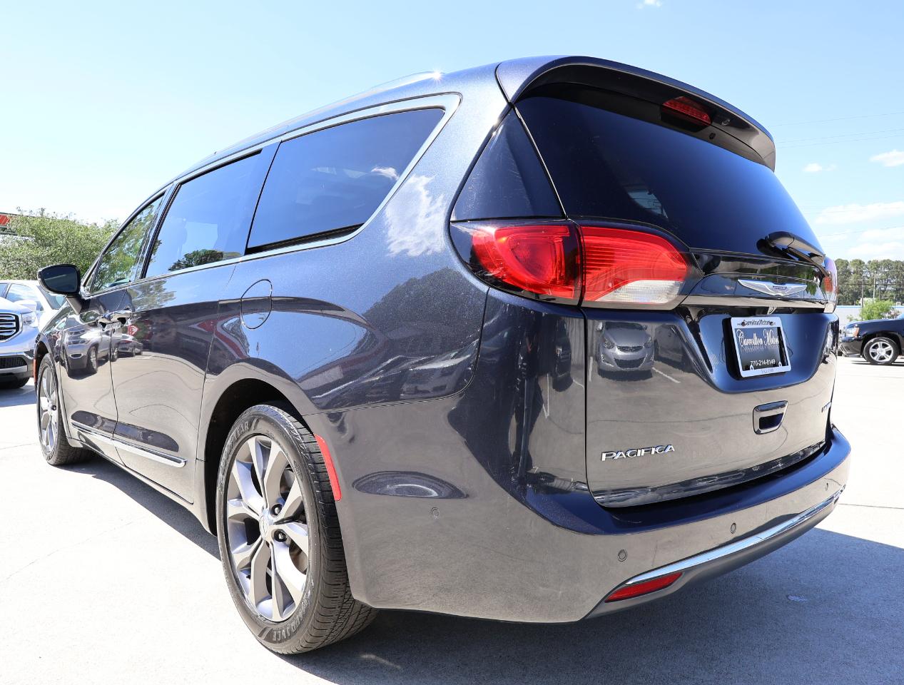 Chrysler Pacifica Limited 2020