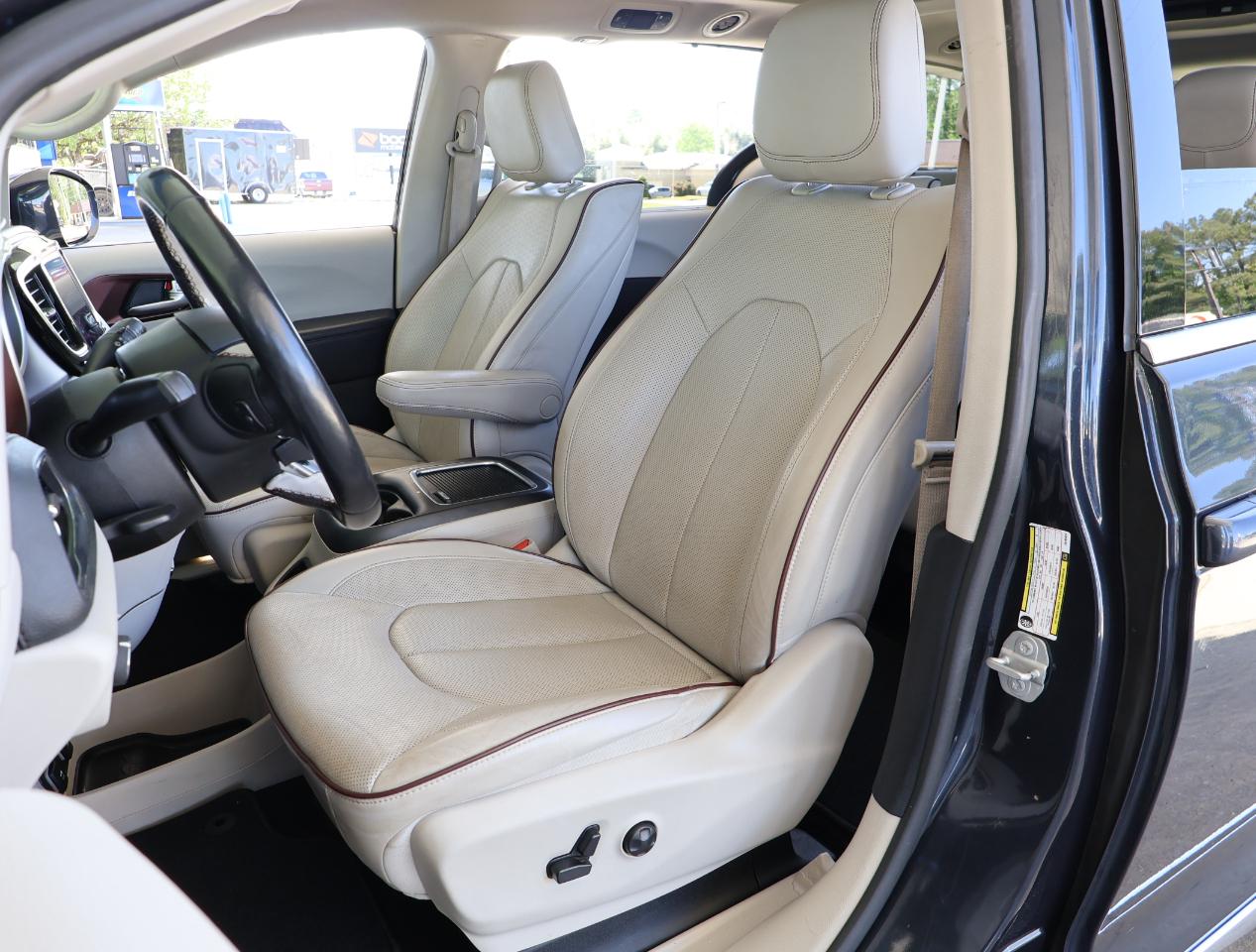 Chrysler Pacifica Limited 2020