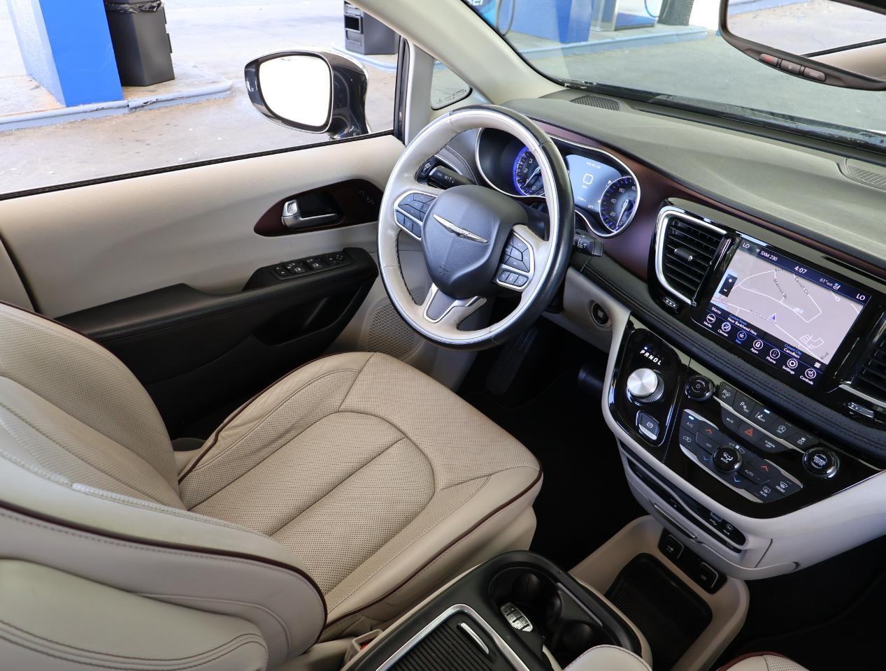 Chrysler Pacifica Limited 2020