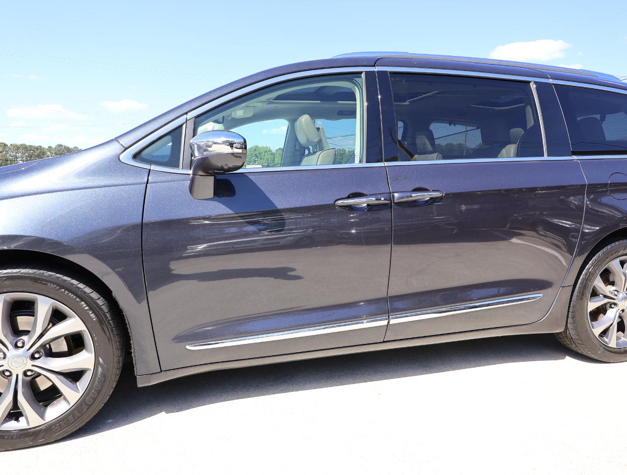 Chrysler Pacifica Limited 2020