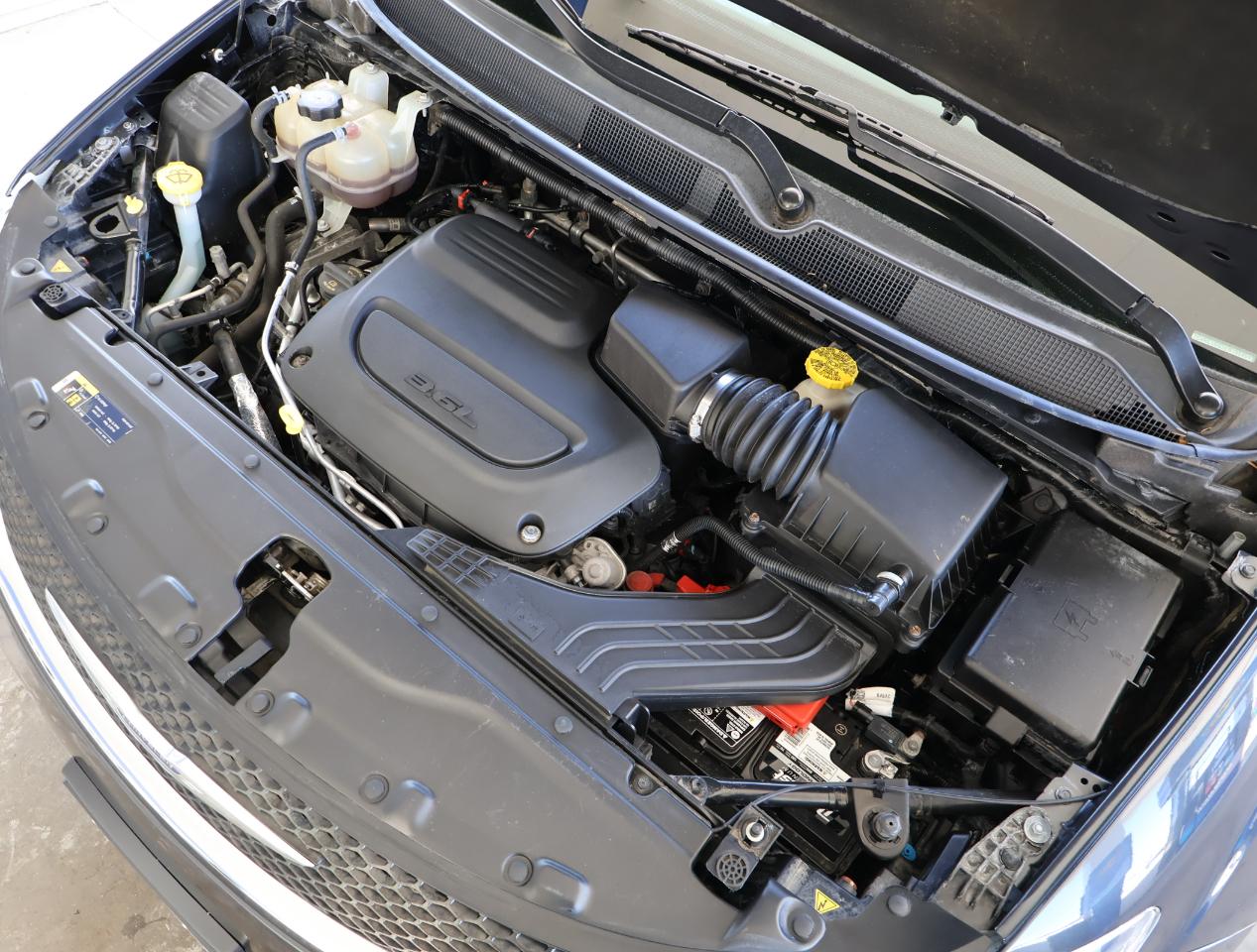 Chrysler Pacifica Limited 2020