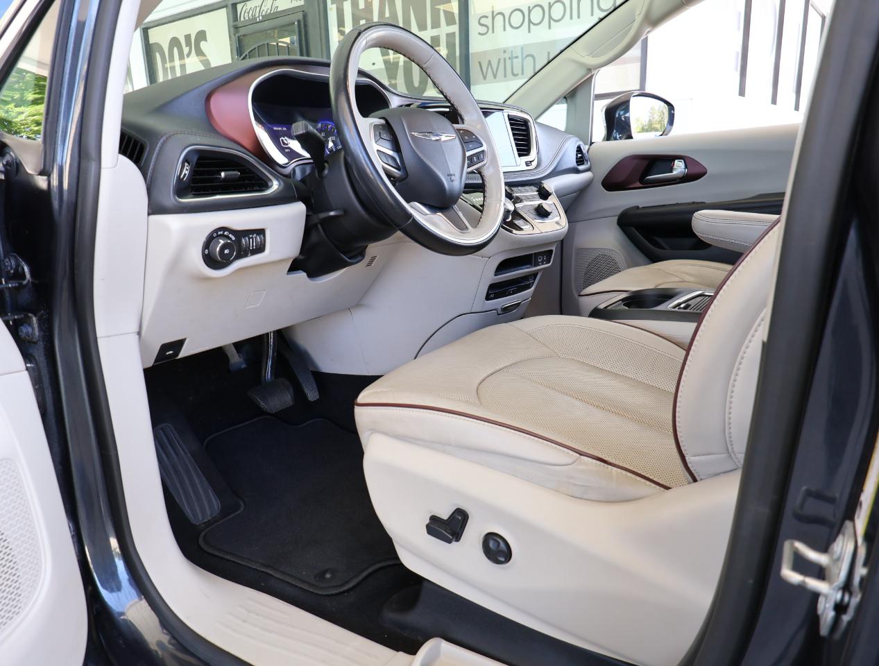 Chrysler Pacifica Limited 2020