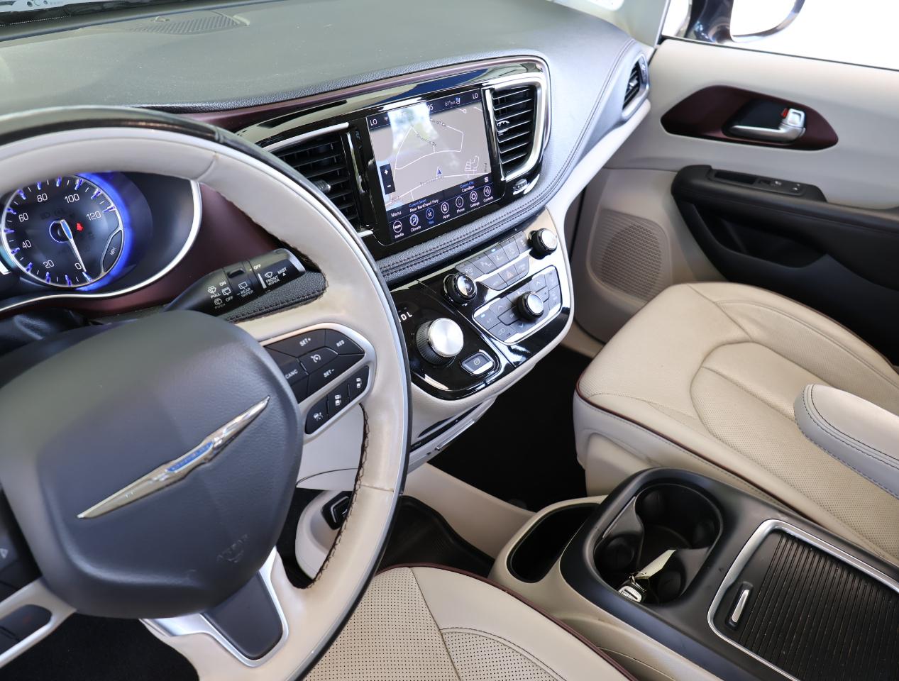 Chrysler Pacifica Limited 2020