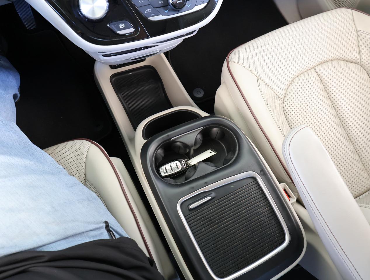 Chrysler Pacifica Limited 2020