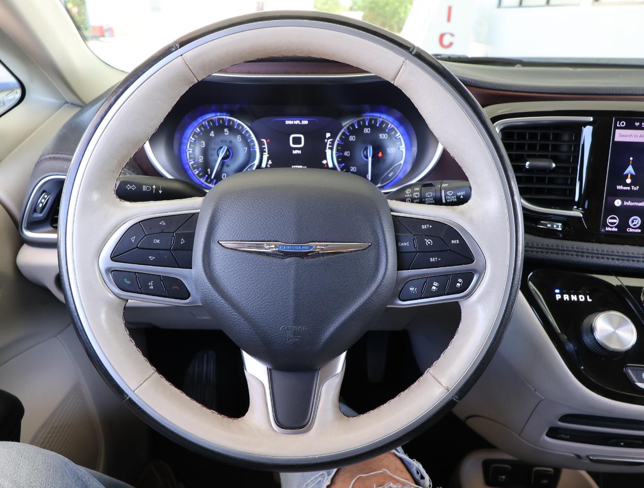 Chrysler Pacifica Limited 2020