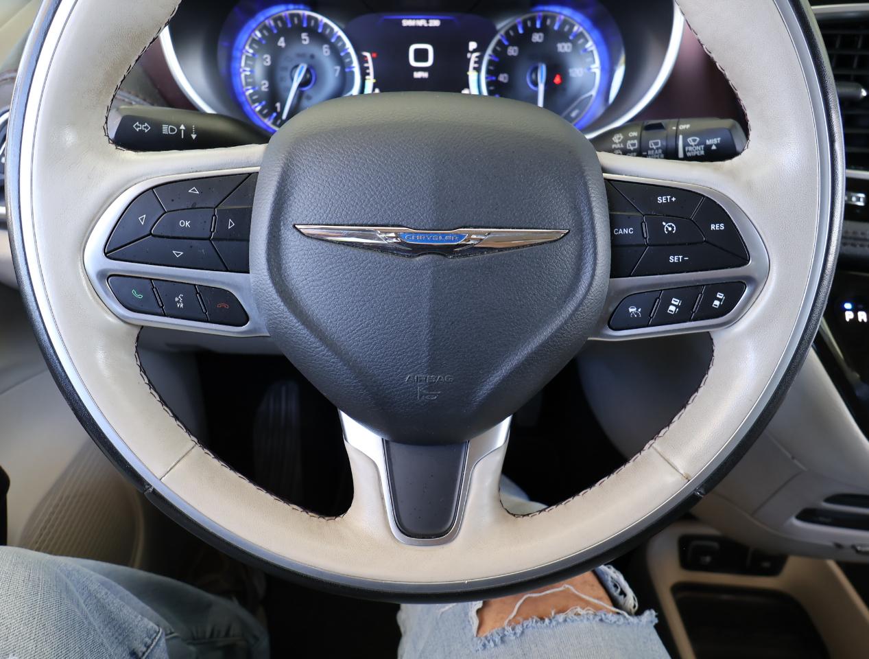 Chrysler Pacifica Limited 2020