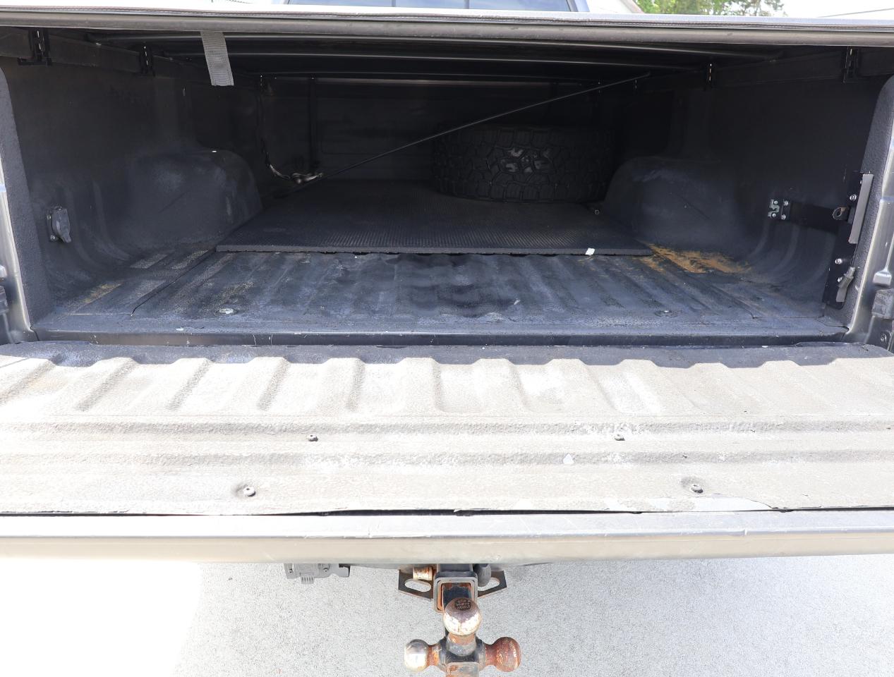 Ford F-250 SD Lariat Crew Cab Long Bed 2WD 2006