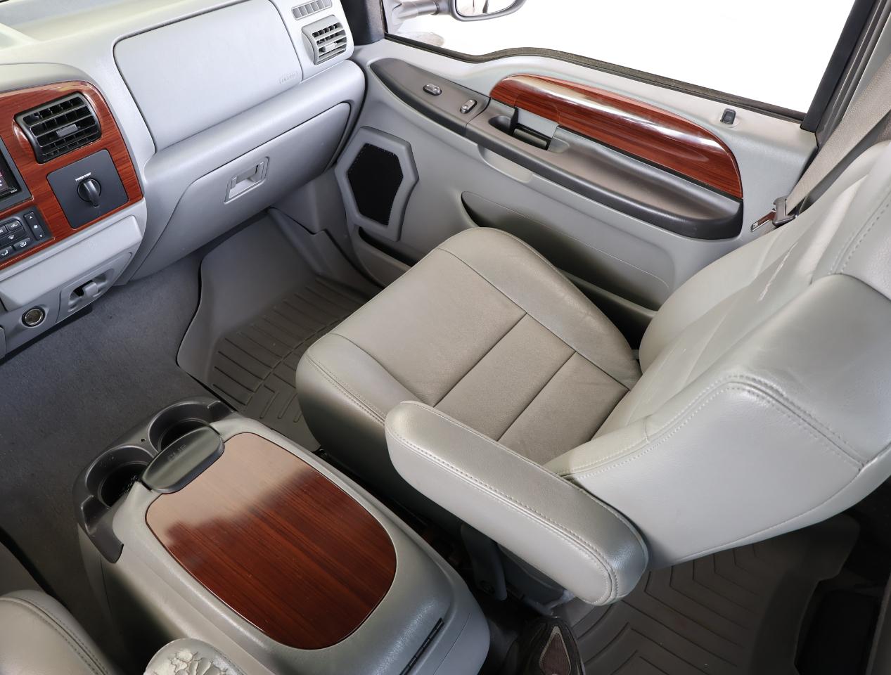 Ford F-250 SD Lariat Crew Cab Long Bed 2WD 2006