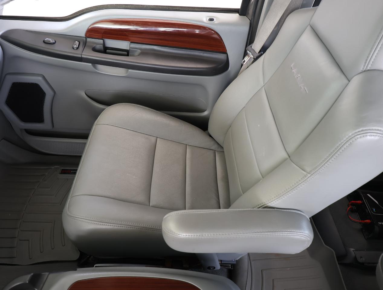 Ford F-250 SD Lariat Crew Cab Long Bed 2WD 2006