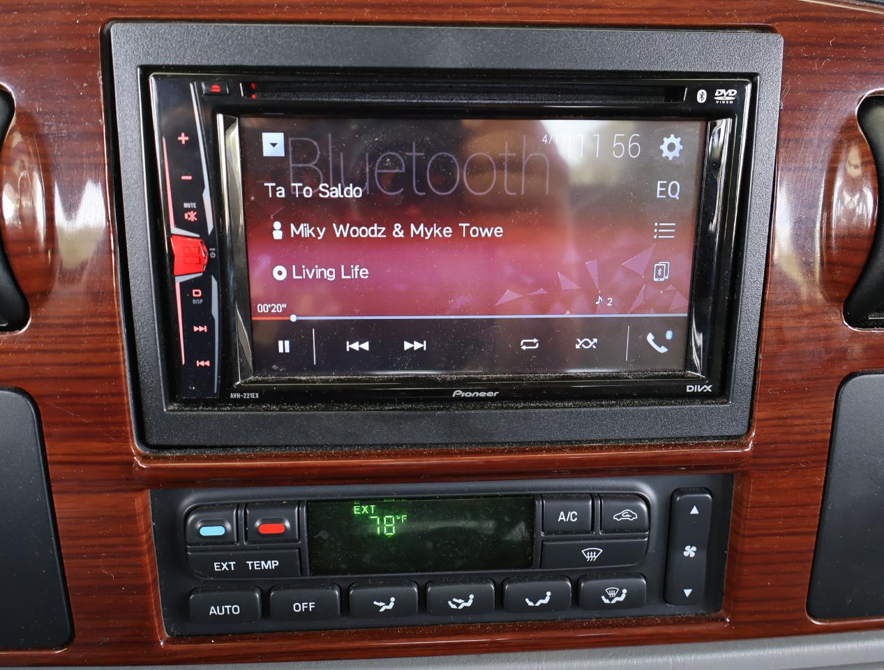 Ford F-250 SD Lariat Crew Cab Long Bed 2WD 2006