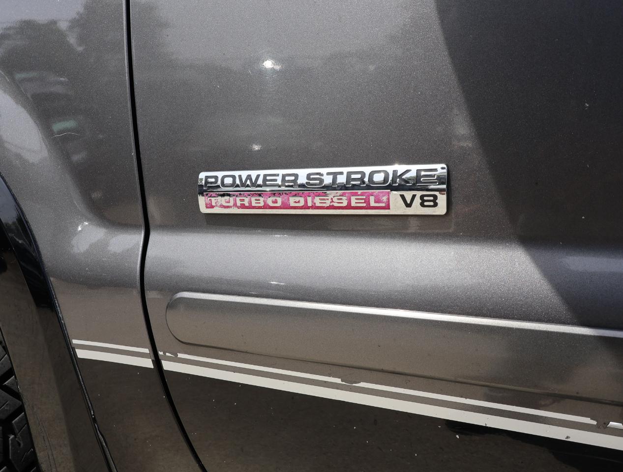 Ford F-250 SD Lariat Crew Cab Long Bed 2WD 2006