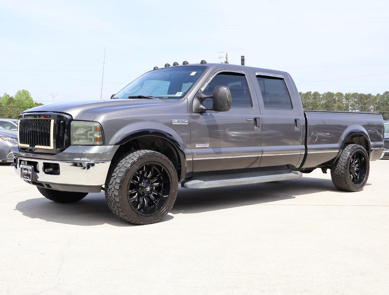 Ford F-250 SD Lariat Crew Cab Long Bed 2WD 2006