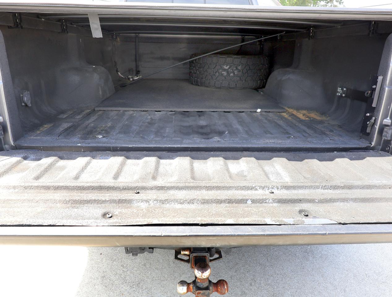 Ford F-250 SD Lariat Crew Cab Long Bed 2WD 2006