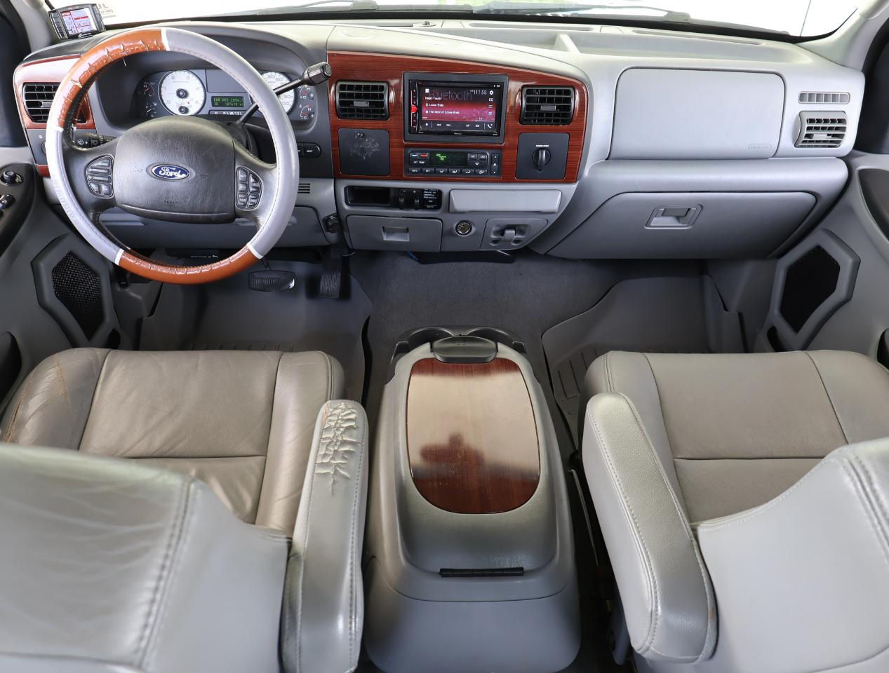 Ford F-250 SD Lariat Crew Cab Long Bed 2WD 2006