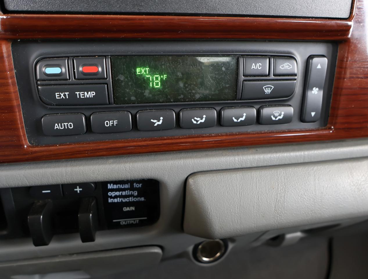 Ford F-250 SD Lariat Crew Cab Long Bed 2WD 2006