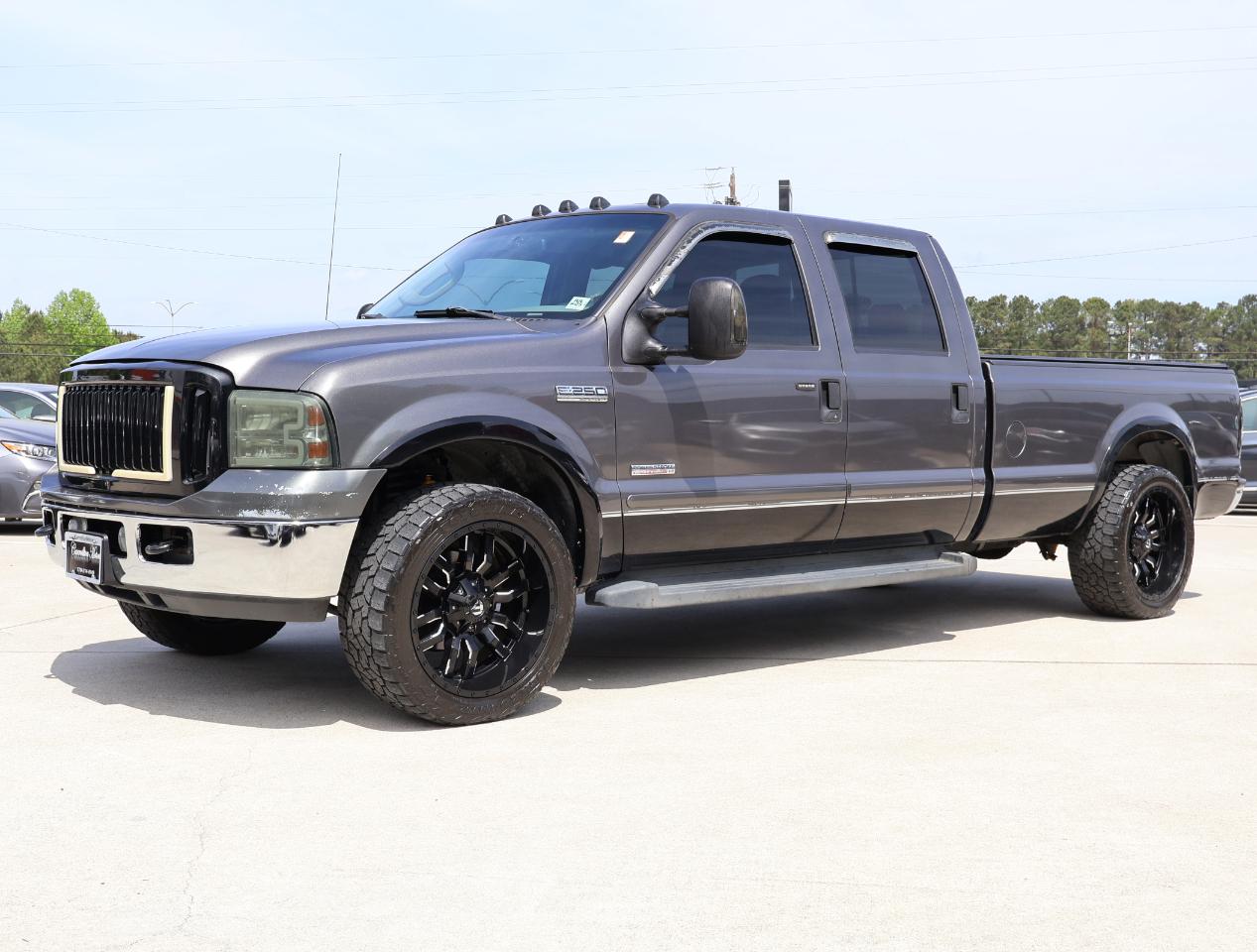 Ford F-250 SD Lariat Crew Cab Long Bed 2WD 2006