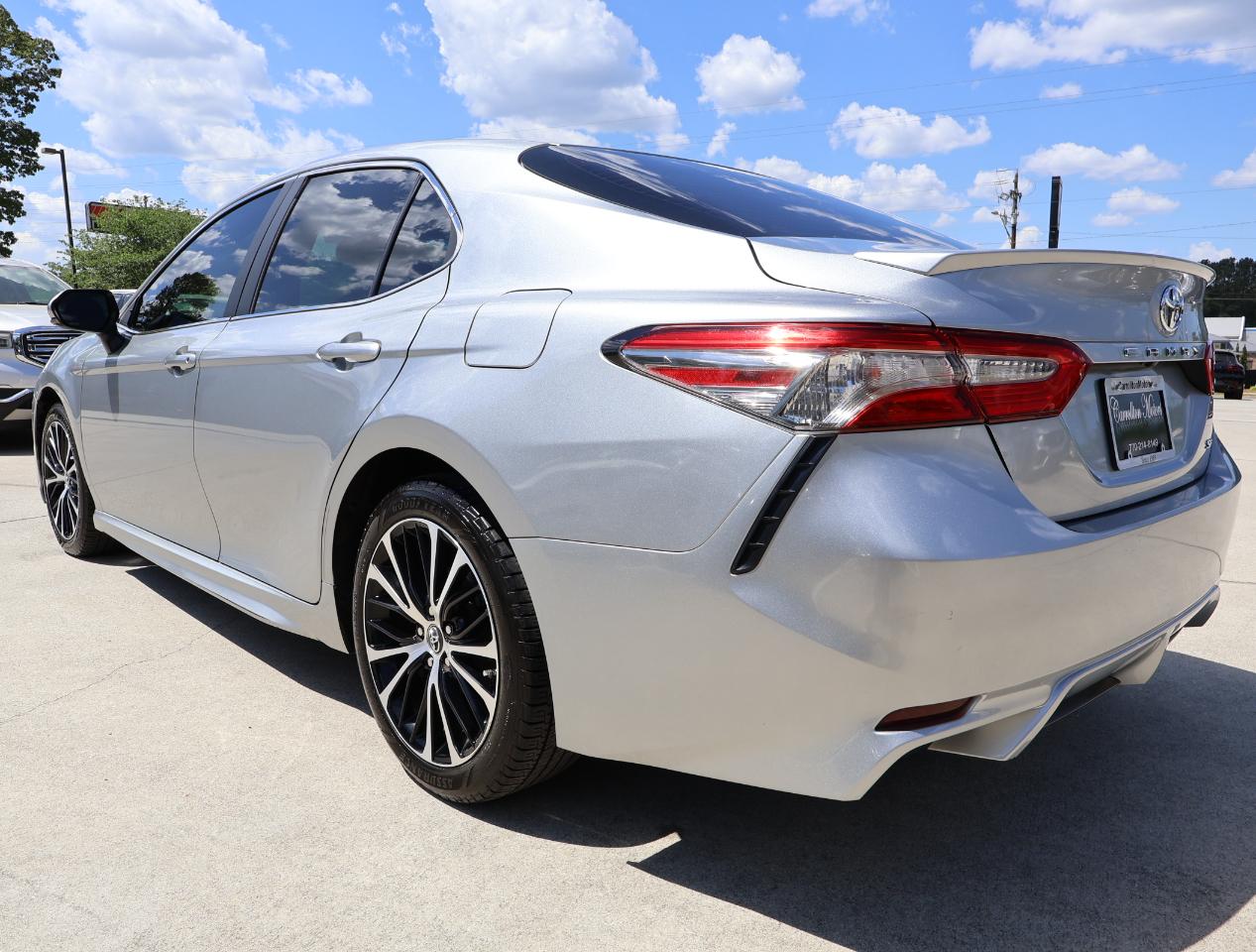 Toyota Camry SE 2018