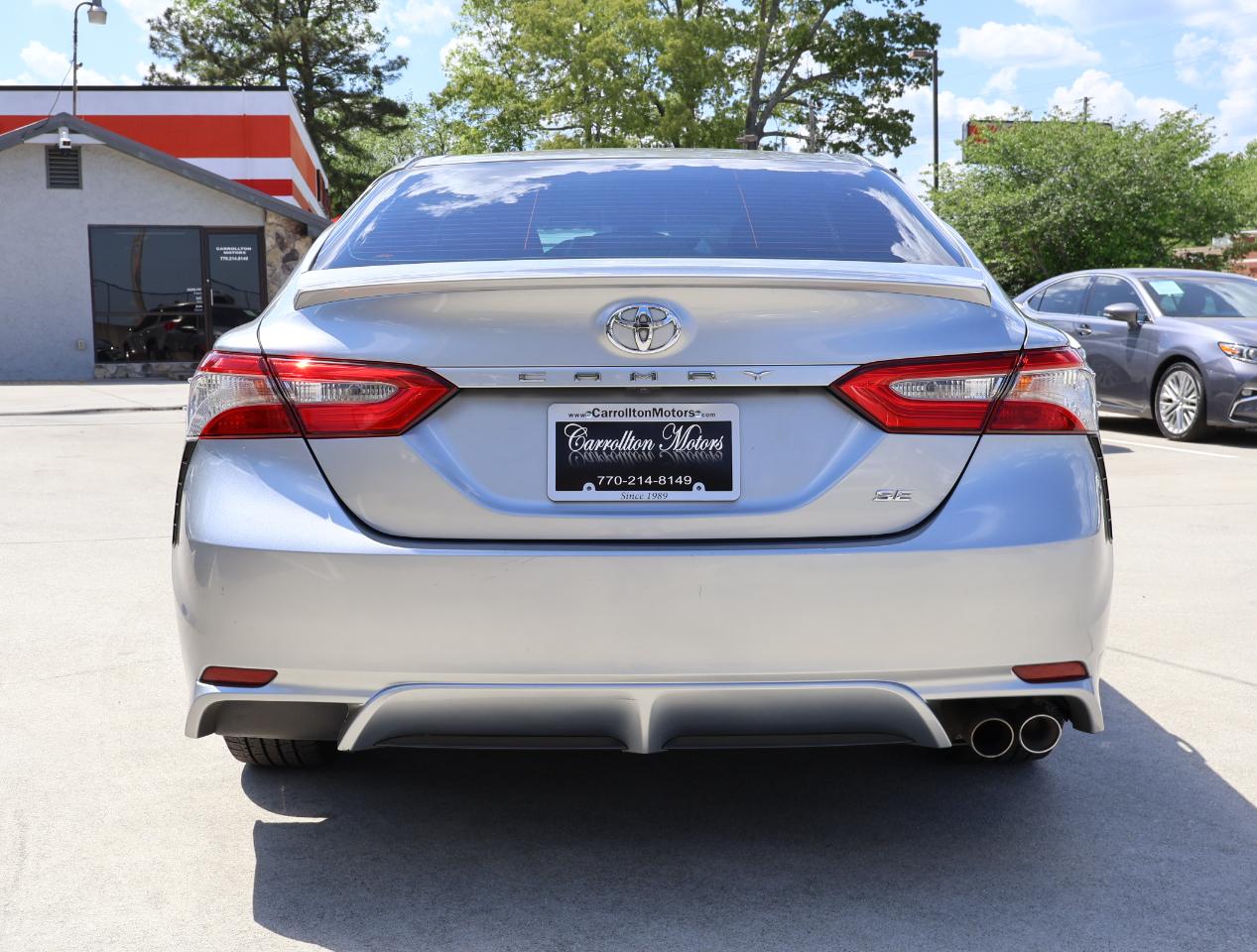 Toyota Camry SE 2018
