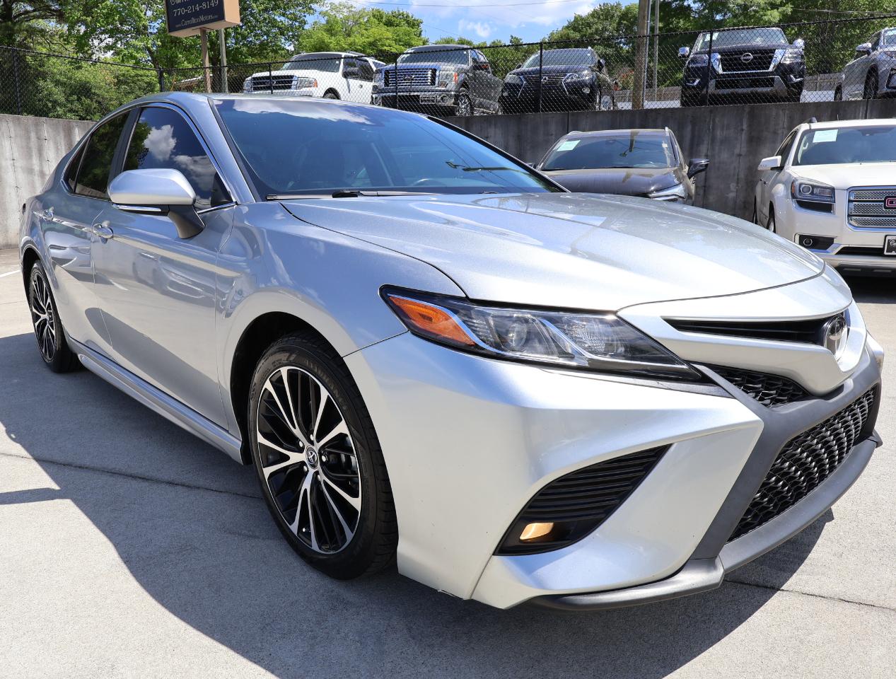 Toyota Camry SE 2018