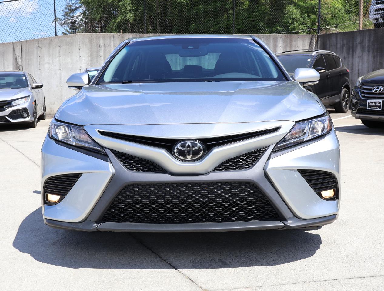 Toyota Camry SE 2018