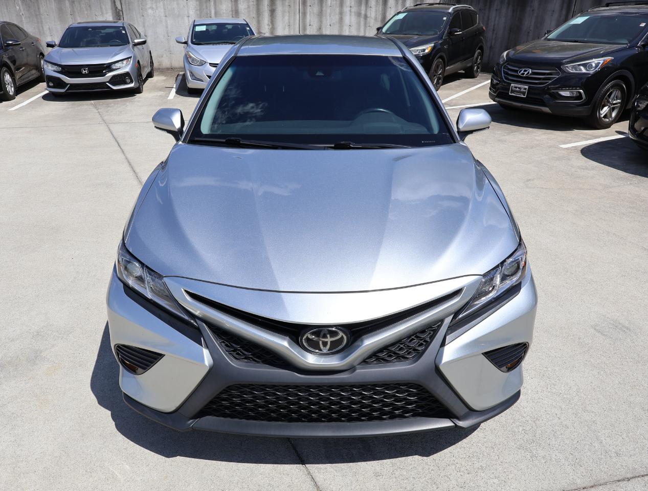 Toyota Camry SE 2018