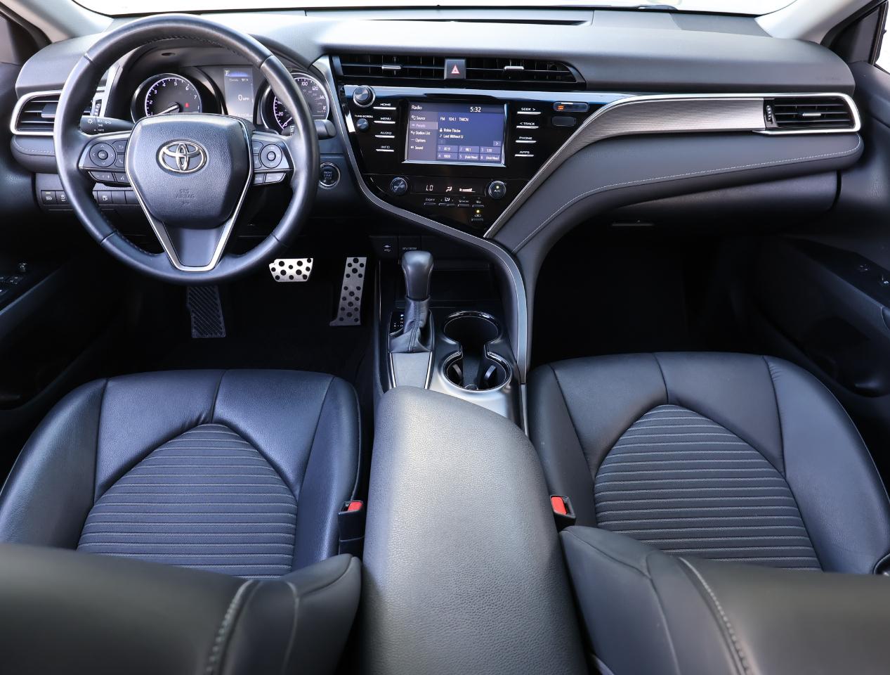 Toyota Camry SE 2018