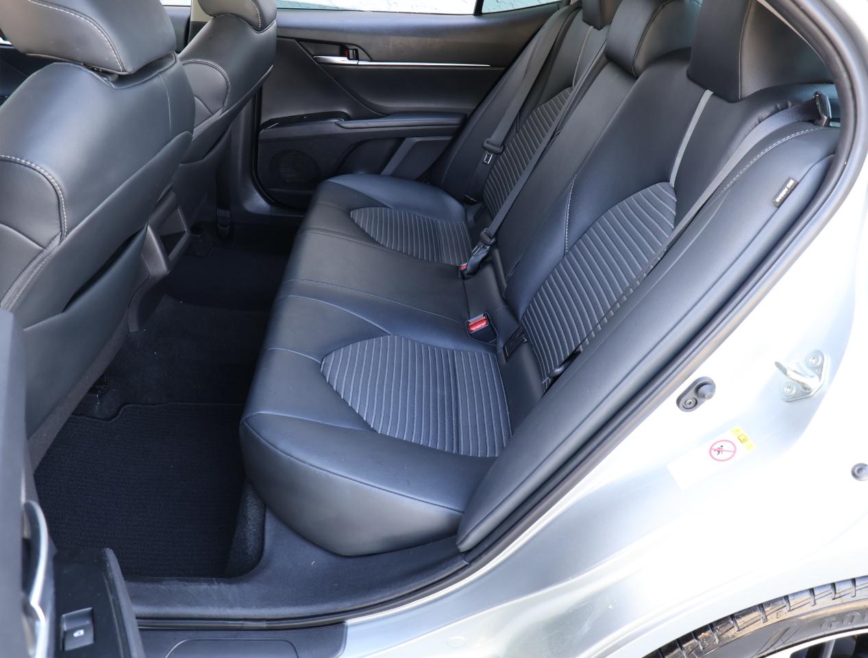 Toyota Camry SE 2018