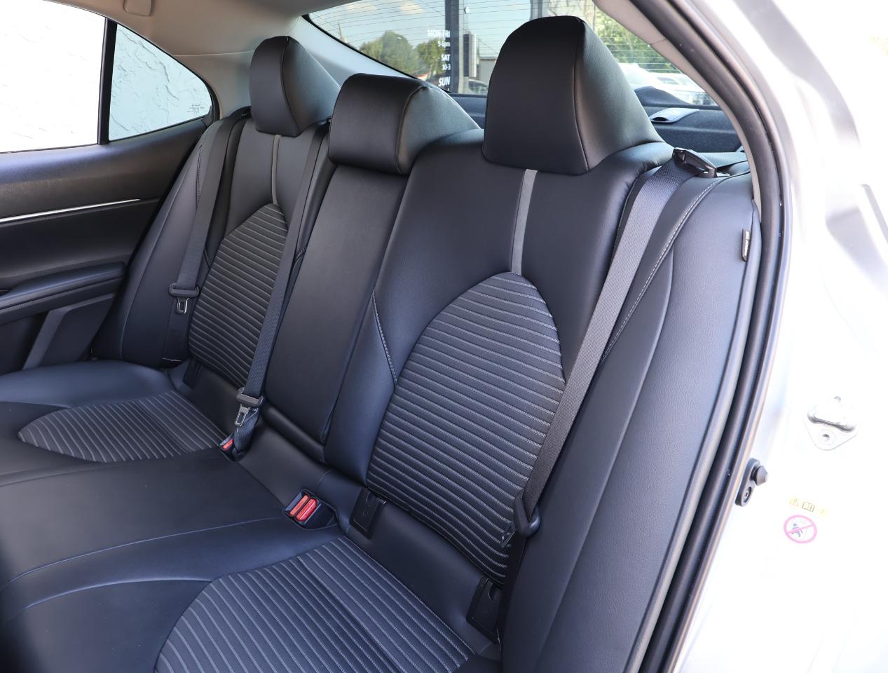 Toyota Camry SE 2018