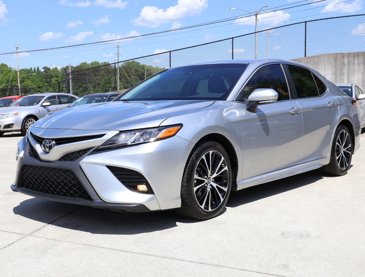 Toyota Camry SE 2018