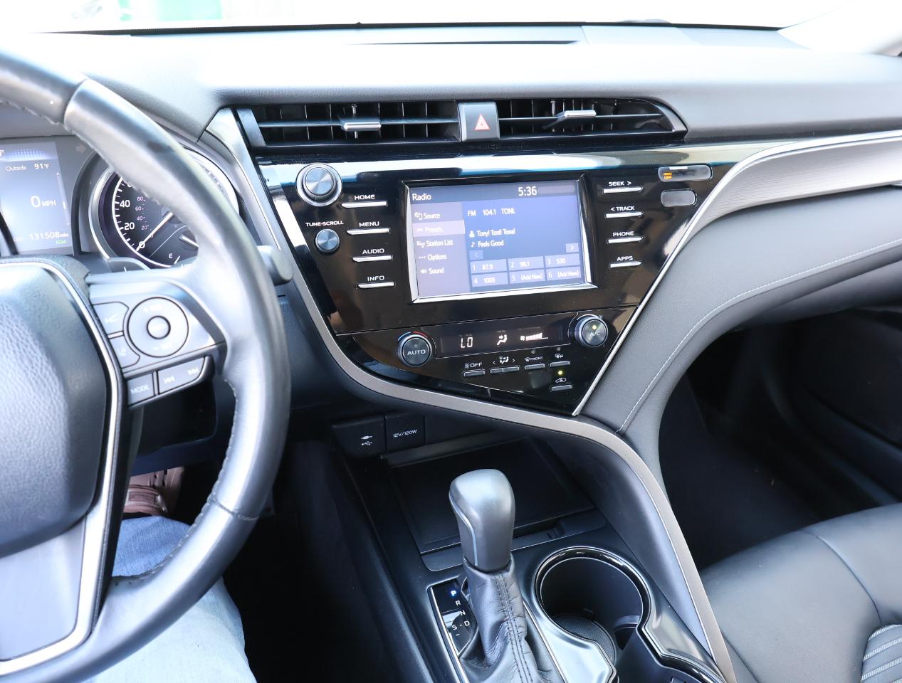 Toyota Camry SE 2018