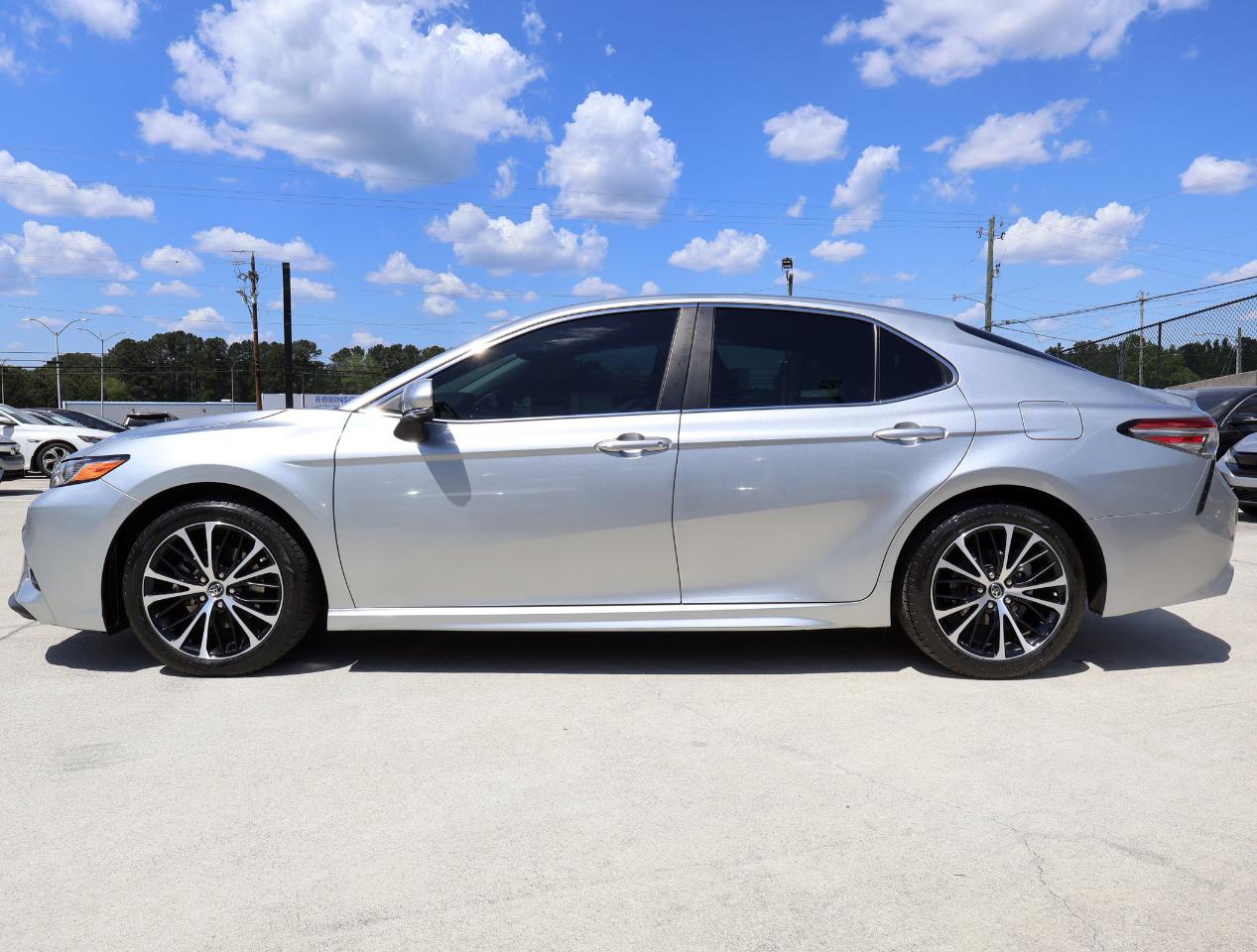 Toyota Camry SE 2018