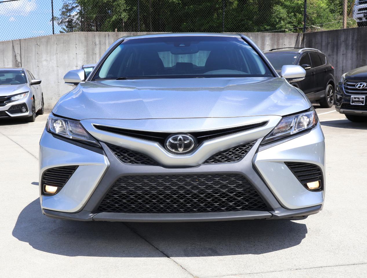 Toyota Camry SE 2018