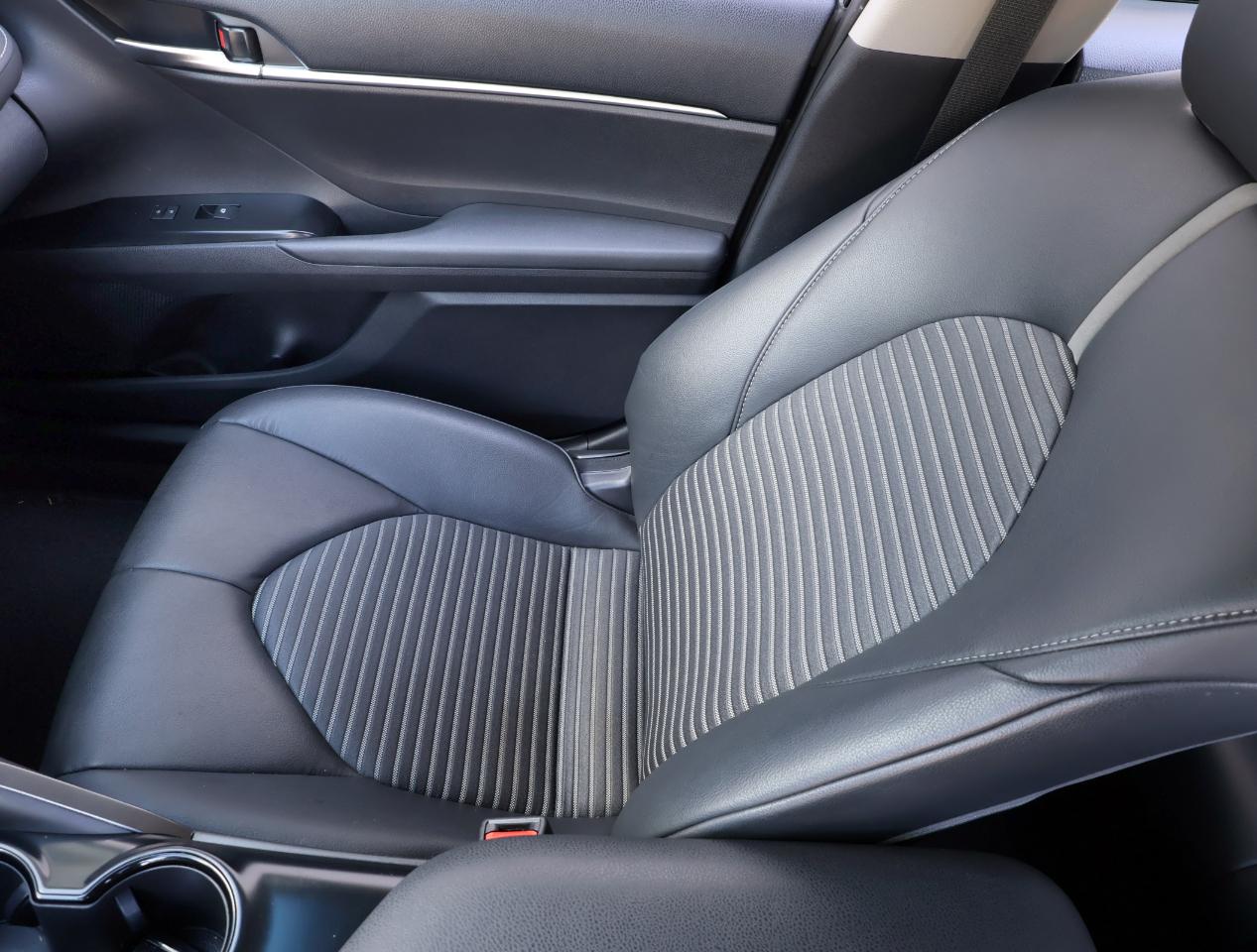 Toyota Camry SE 2018