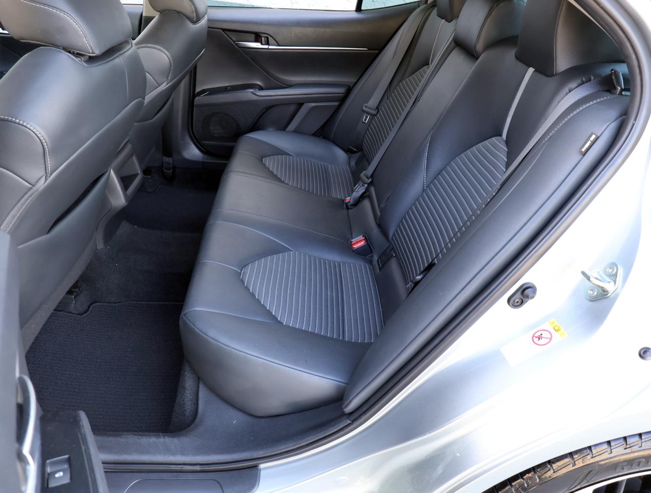 Toyota Camry SE 2018