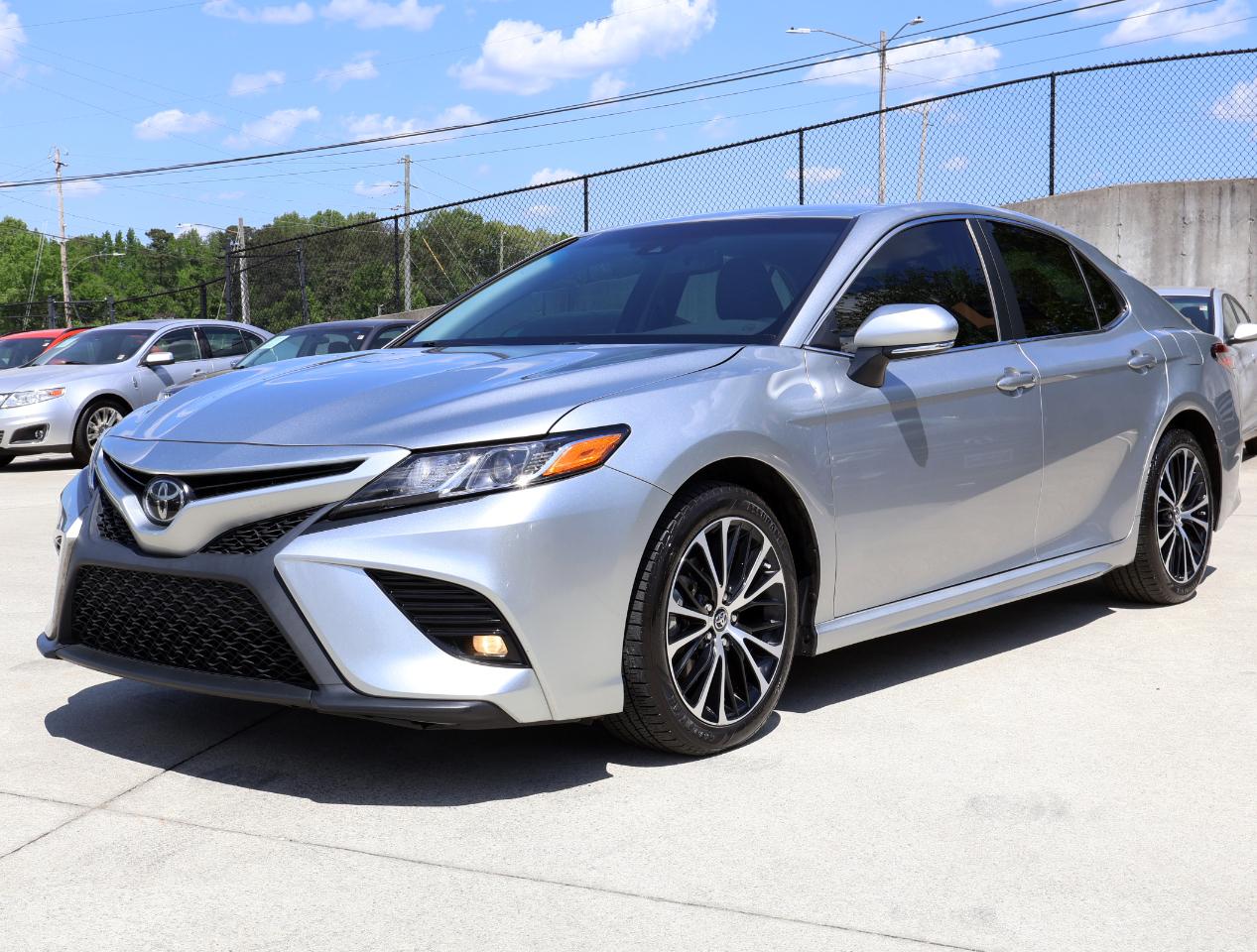 Toyota Camry SE 2018