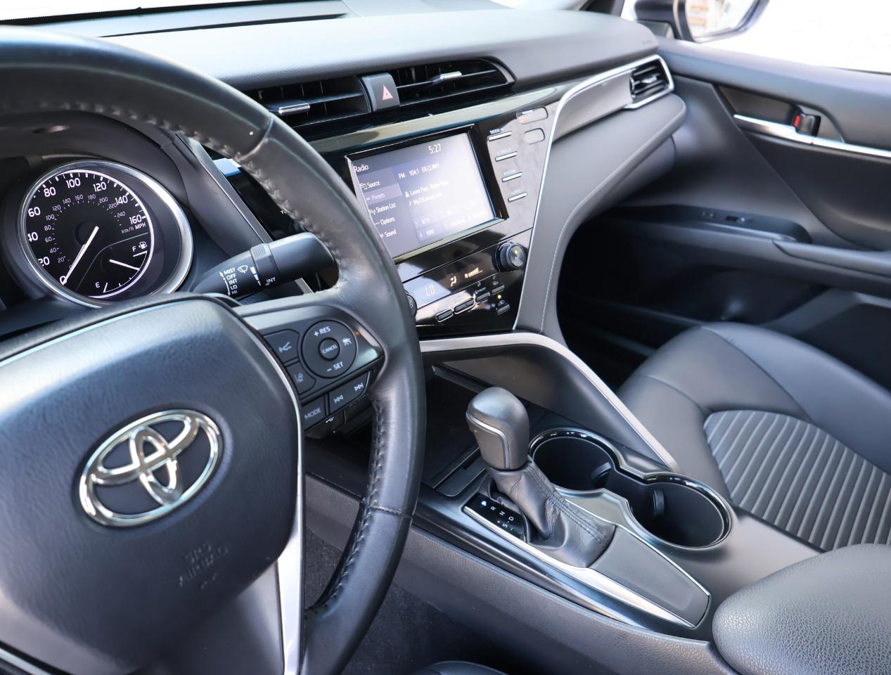 Toyota Camry SE 2018