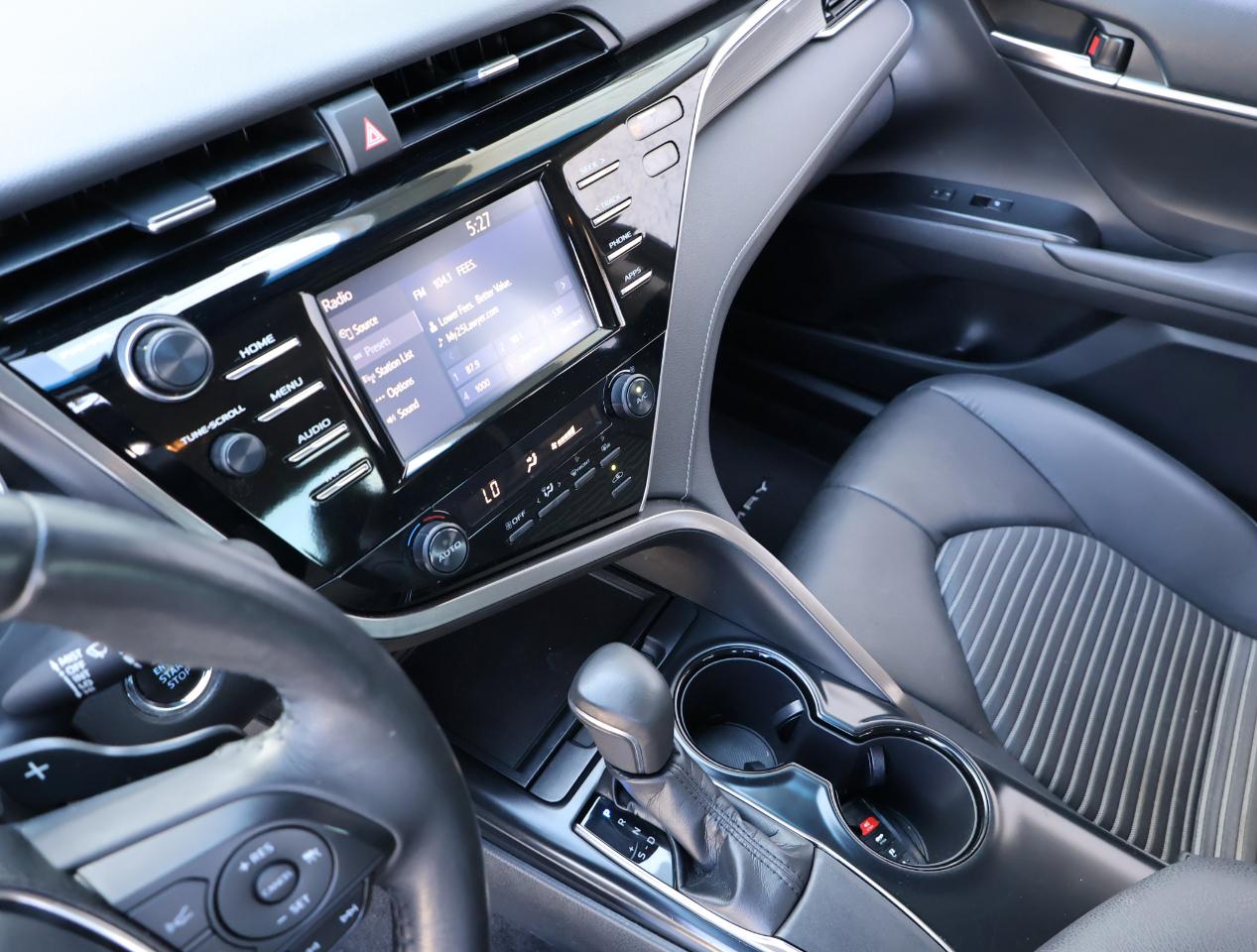 Toyota Camry SE 2018