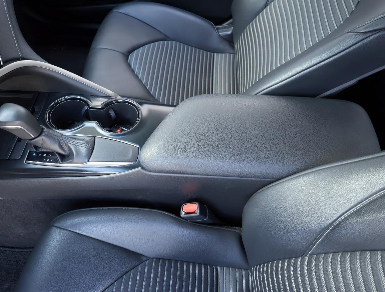 Toyota Camry SE 2018