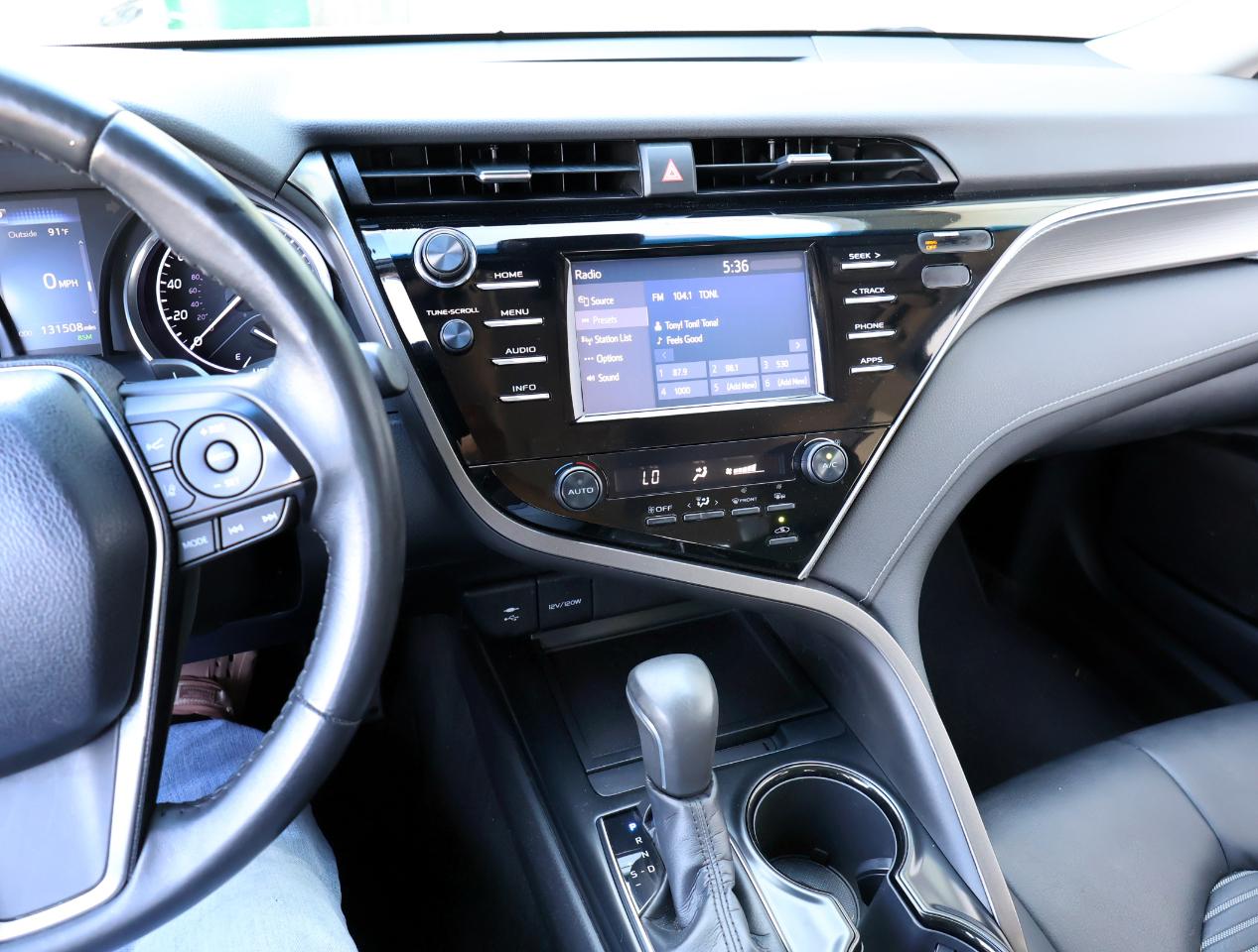 Toyota Camry SE 2018