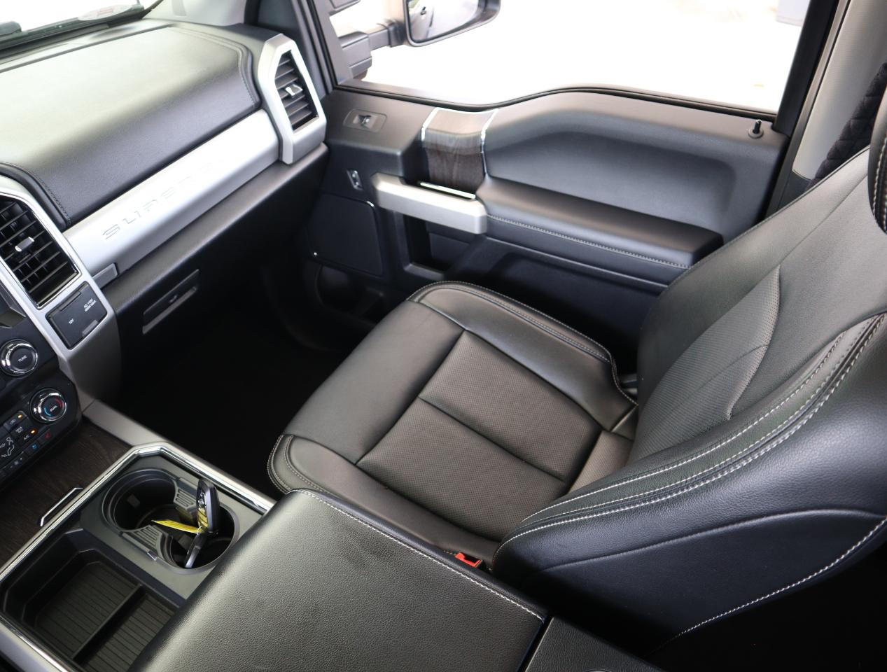 Ford F-250 SD Lariat Crew Cab 4WD 2021