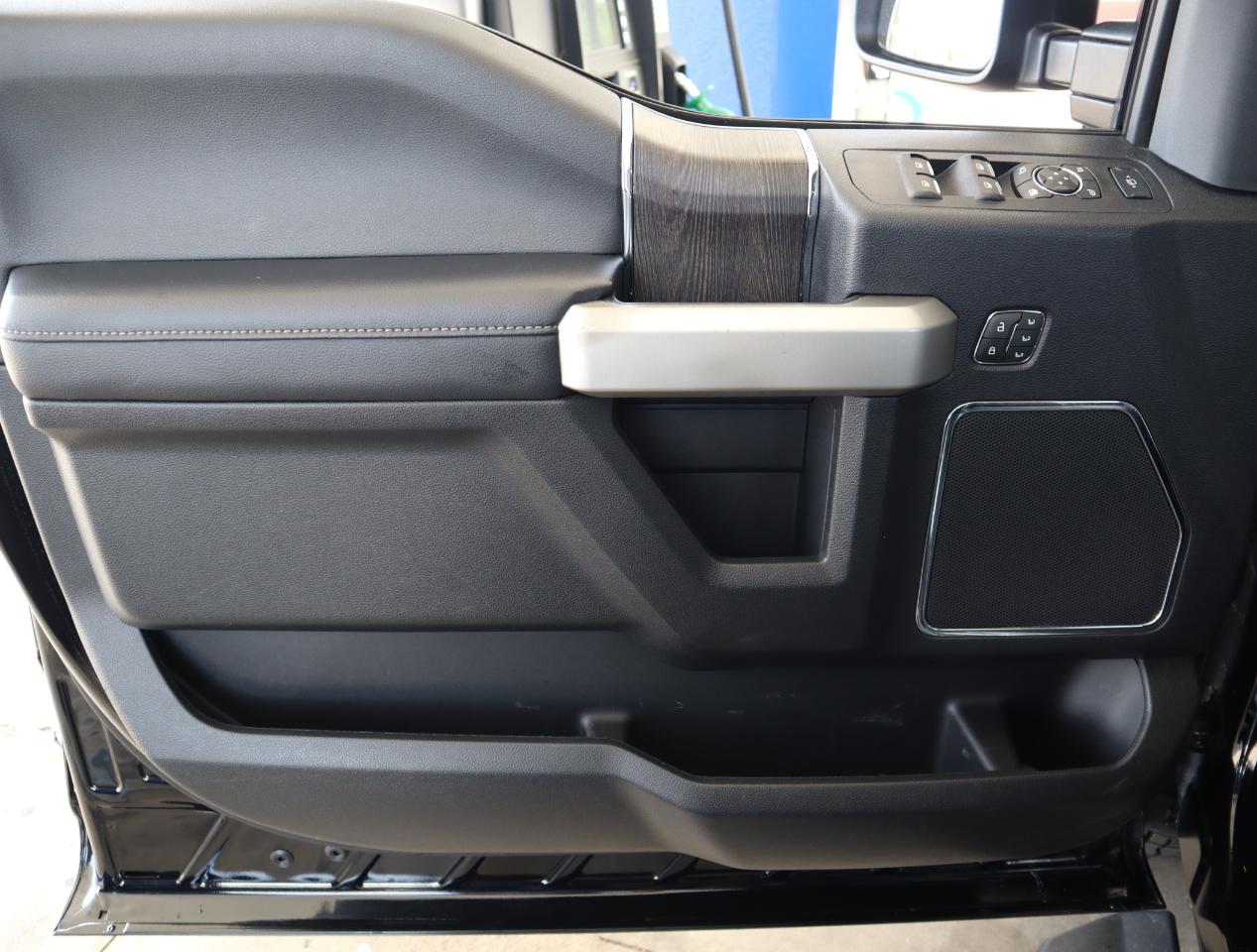 Ford F-250 SD Lariat Crew Cab 4WD 2021