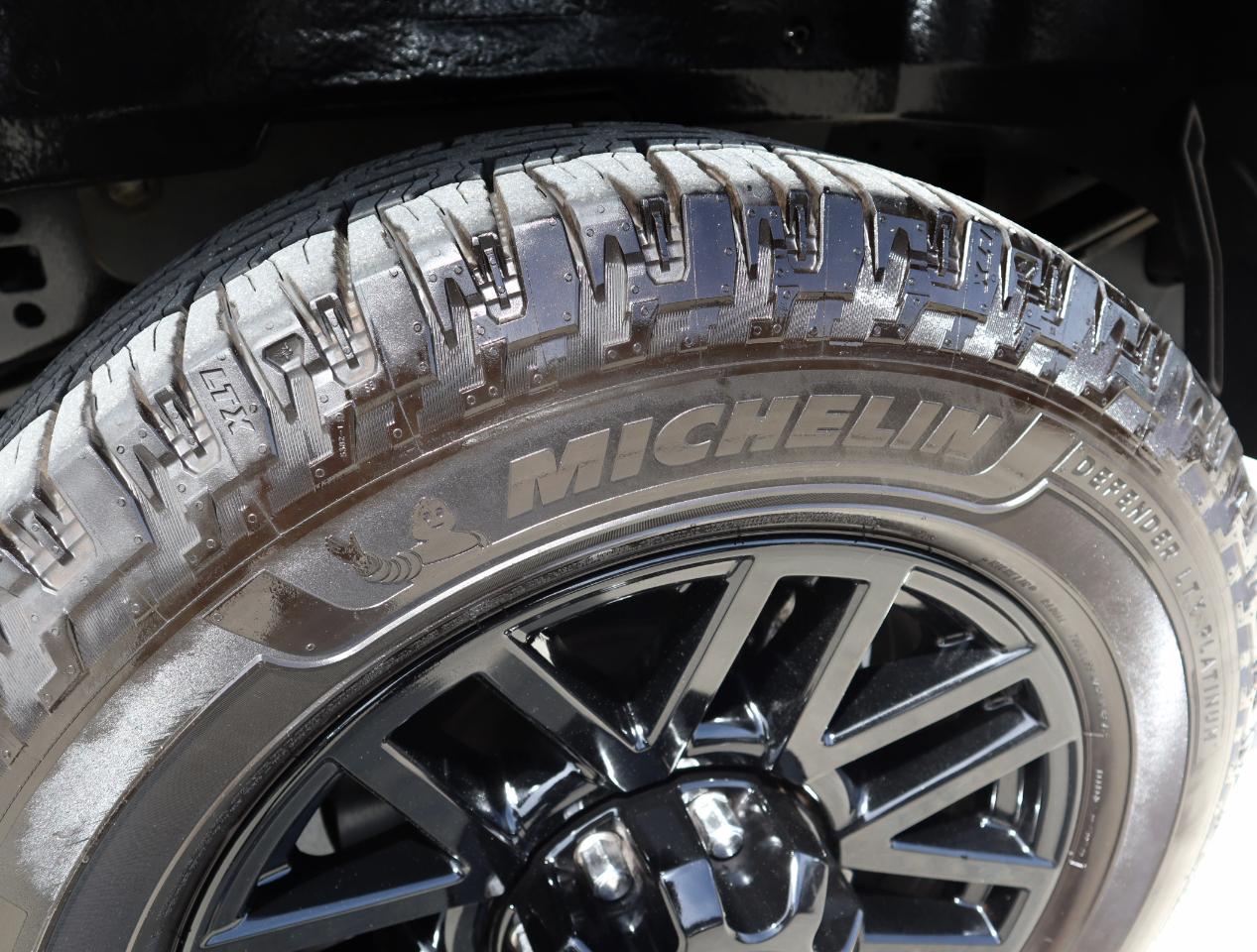 Ford F-250 SD Lariat Crew Cab 4WD 2021