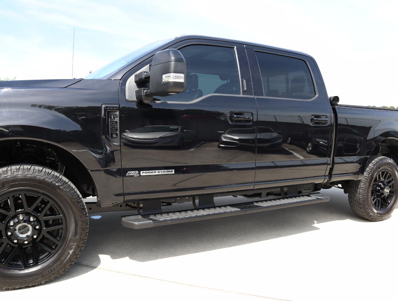 Ford F-250 SD Lariat Crew Cab 4WD 2021