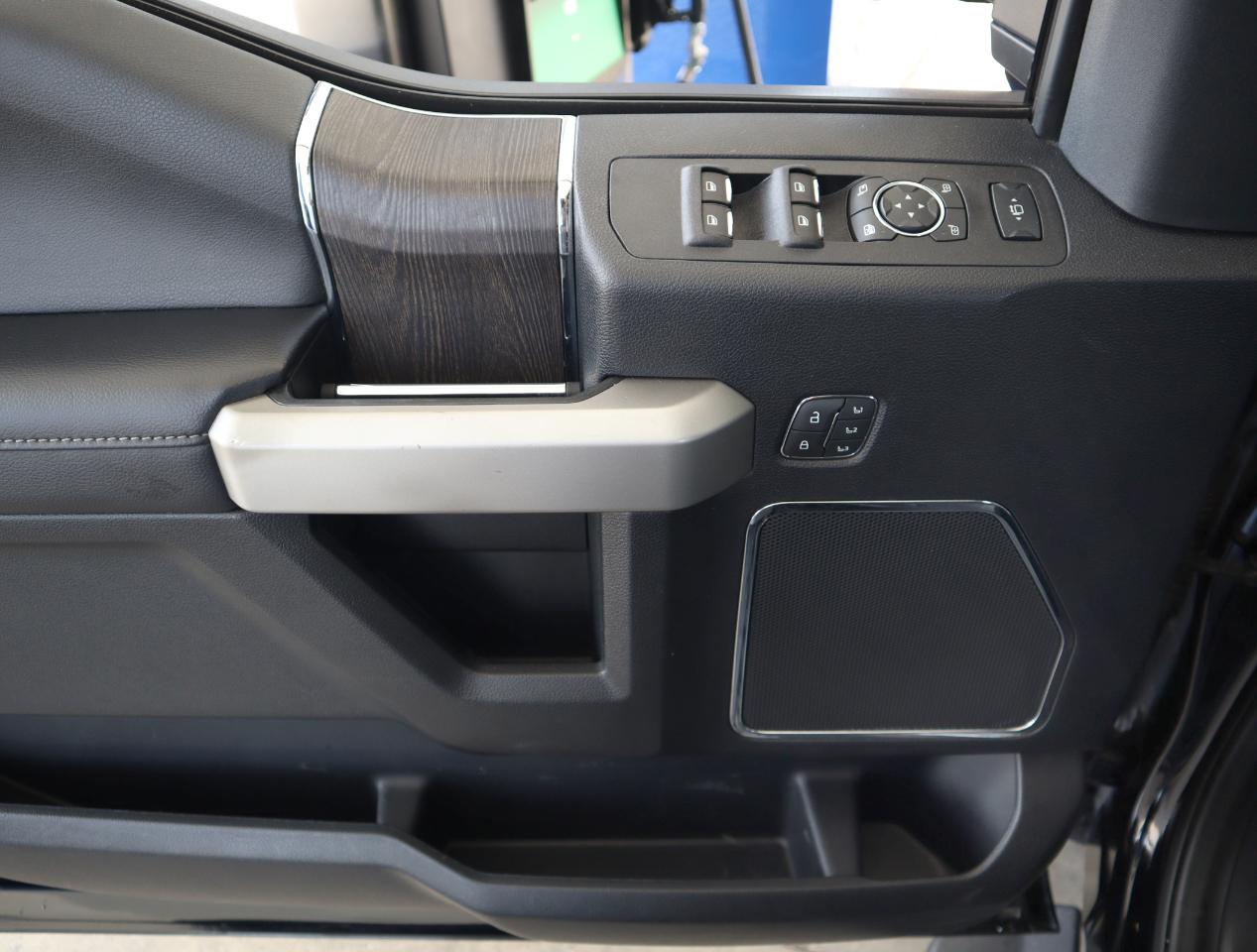 Ford F-250 SD Lariat Crew Cab 4WD 2021