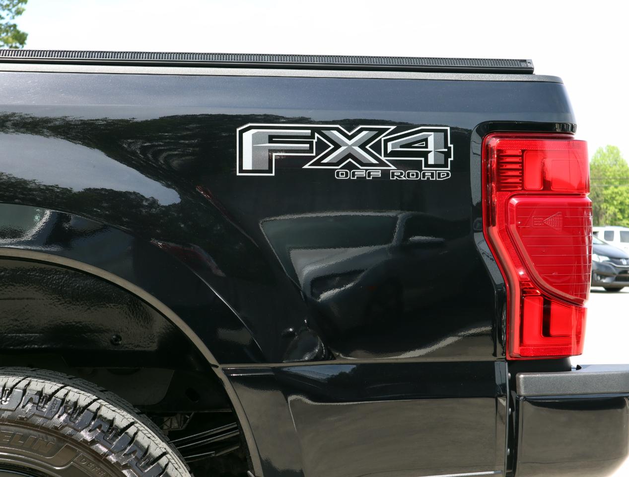 Ford F-250 SD Lariat Crew Cab 4WD 2021