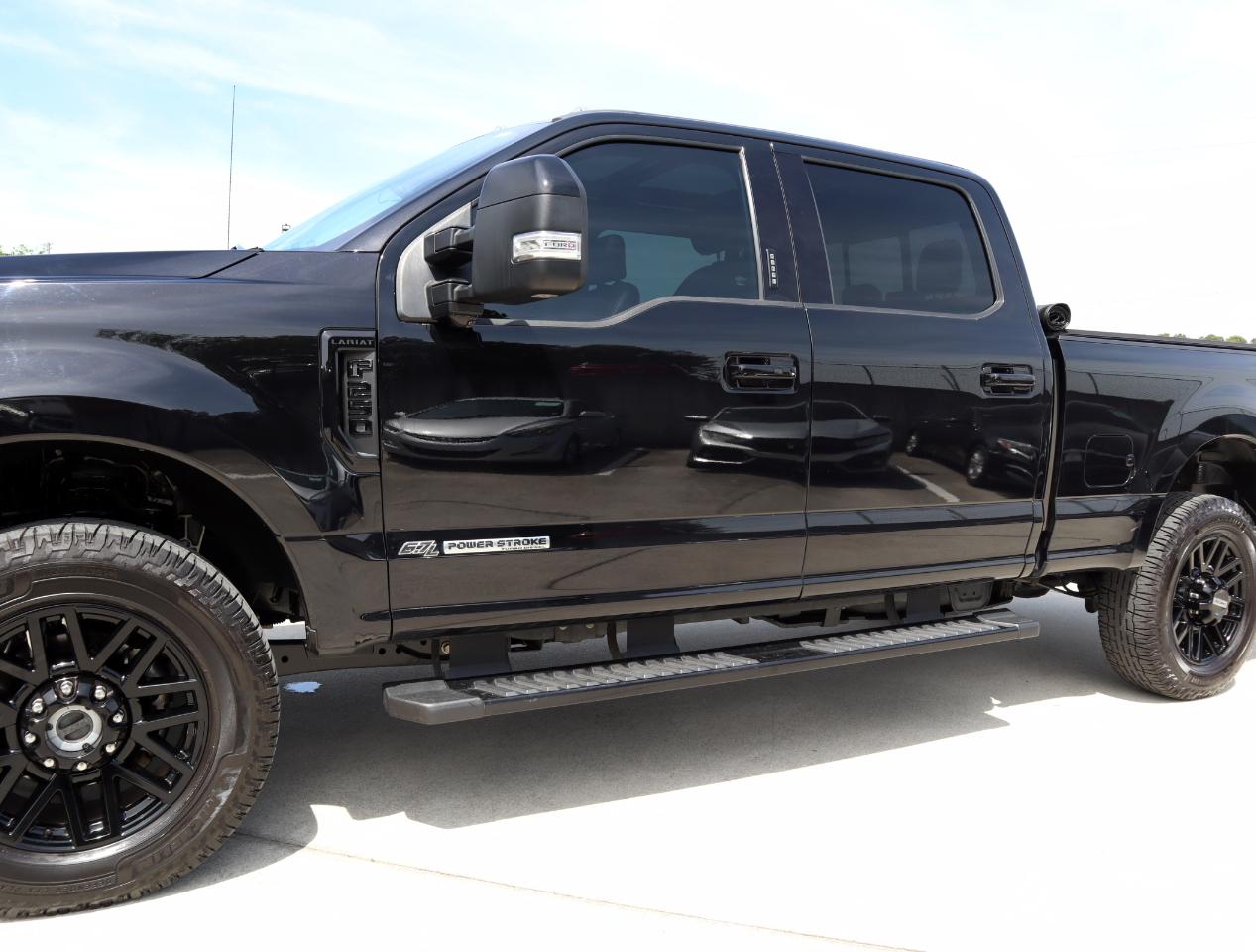 Ford F-250 SD Lariat Crew Cab 4WD 2021