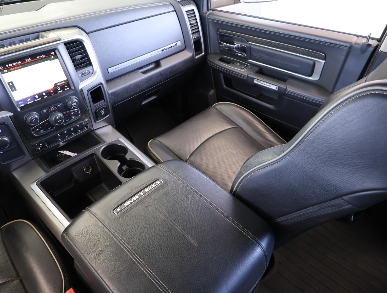 RAM 2500 Laramie Longhorn Crew Cab 4WD 2014