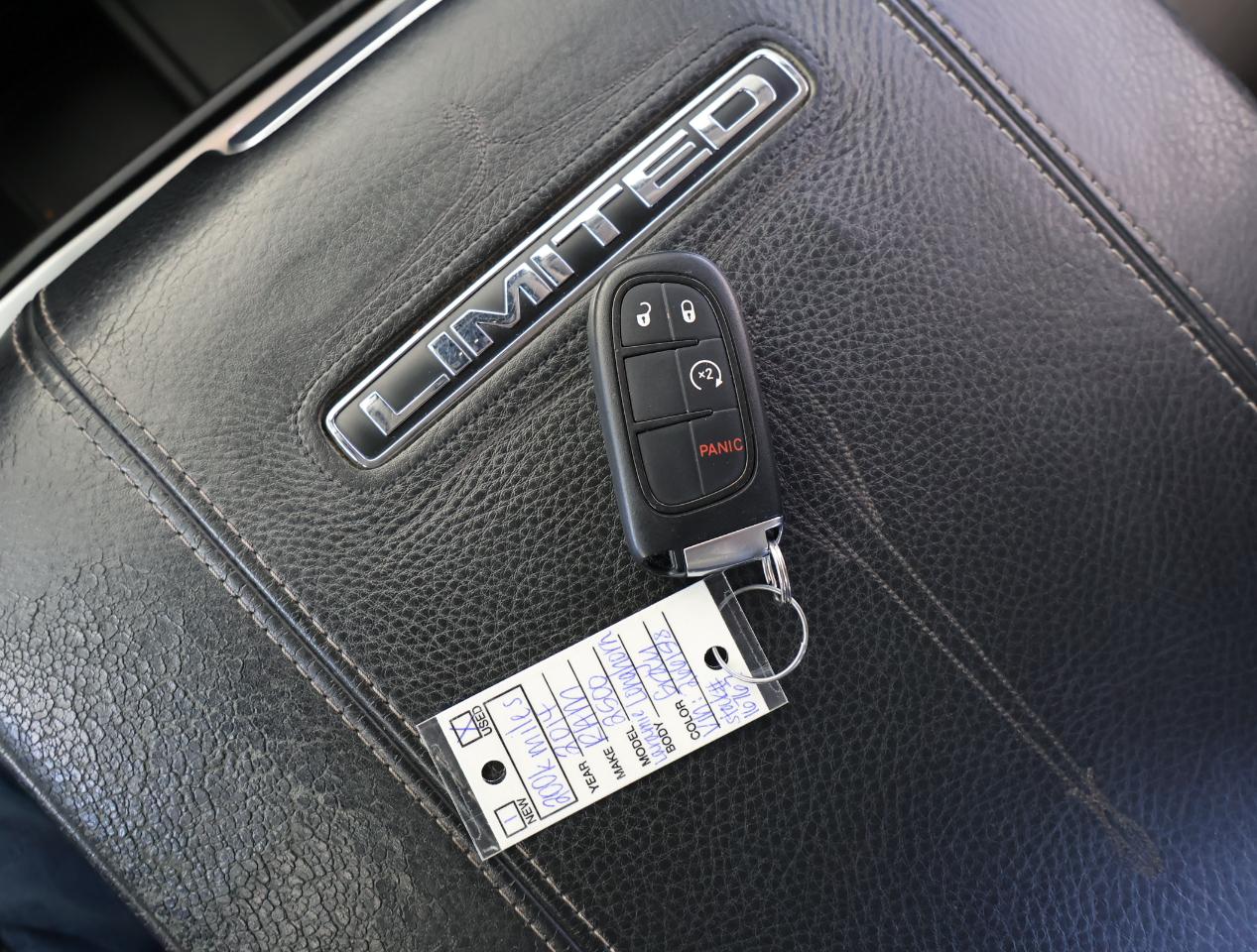 RAM 2500 Laramie Longhorn Crew Cab 4WD 2014