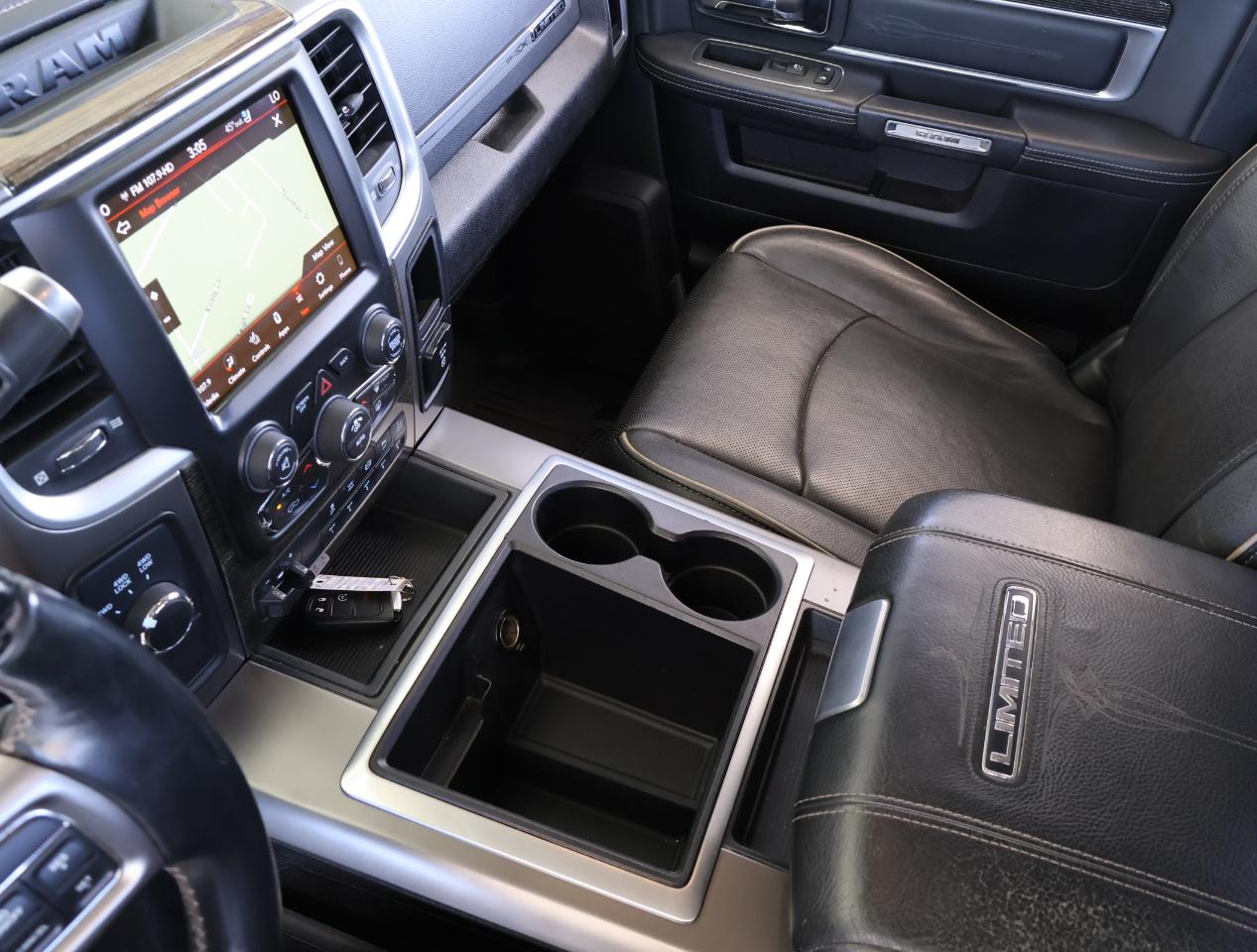 RAM 2500 Laramie Longhorn Crew Cab 4WD 2014