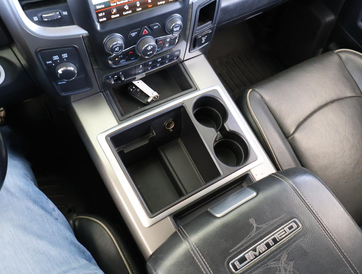 RAM 2500 Laramie Longhorn Crew Cab 4WD 2014